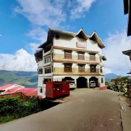 Hotel Newa tiara regency