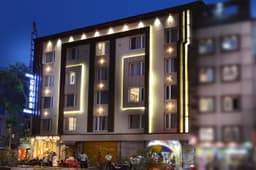 Grand Plaza