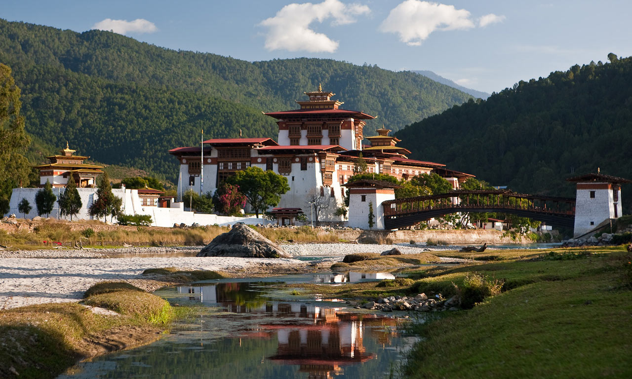 Bhutan_Tour_Package.jpg