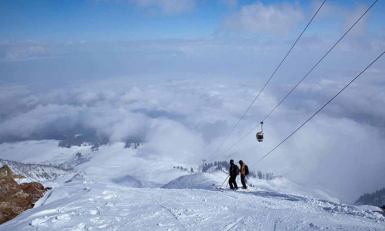 Gondola_Ride_At_Gulmarg.jpg