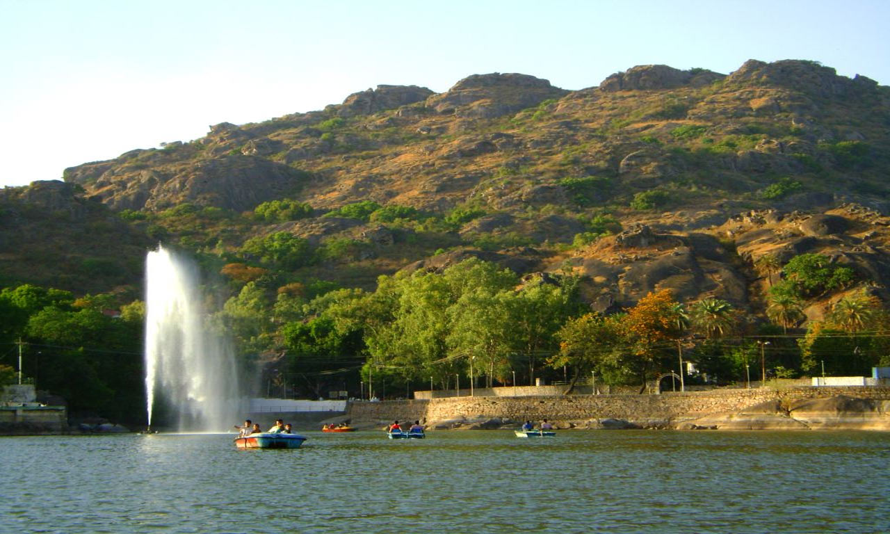 Mount_Abu_Tour_Package.jpg